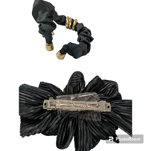 Black Hair Clips. Hair Accessories. 4 Pieces. - Picture 6 of 9